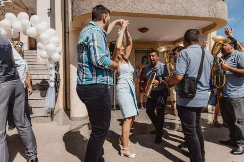 Trubači Bar na veselju